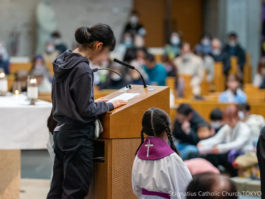 3/8(日)10:00- 四旬節第3主日 朗読台のリーダーとこどもの侍者