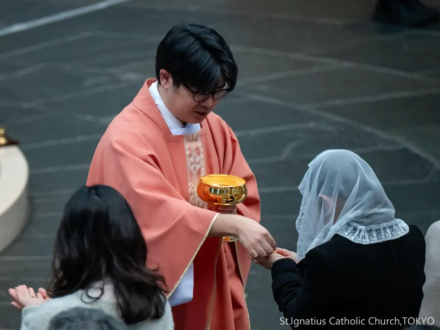 12/14(日)10:00- 待降節第3主日 聖体拝領