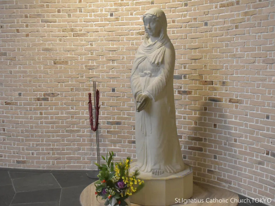 主聖堂の聖マリア像