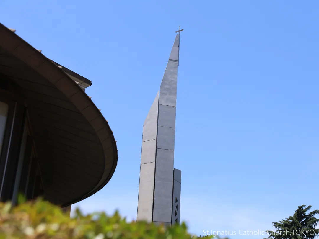 鐘楼と青空